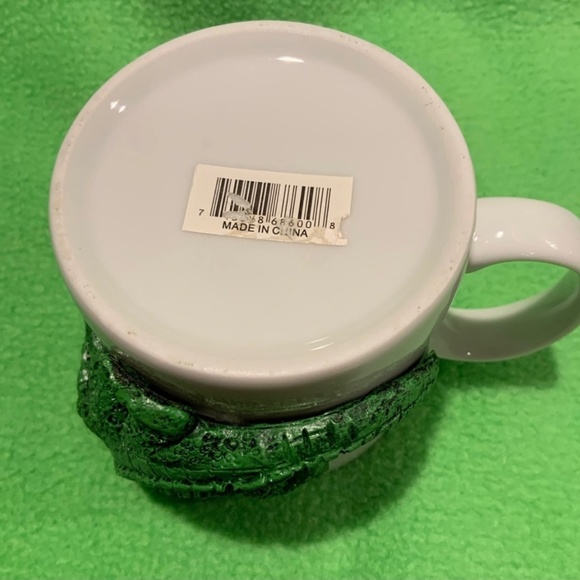 Louisiana Yard Dog Gator Mug NWOT - Picture 4 of 5